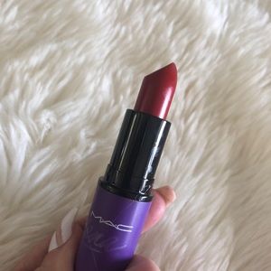 MAC Selena Como La Flor Lipstick